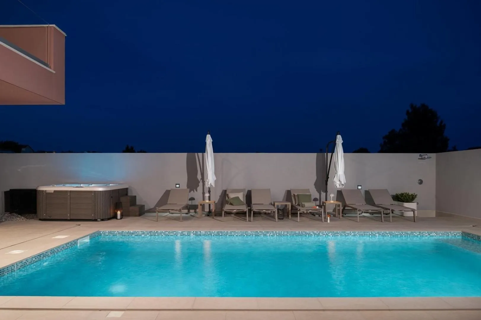 New Villa 55 - Vrsi Heated Pool Jacuzzi Sauna 0*,  Kroatië